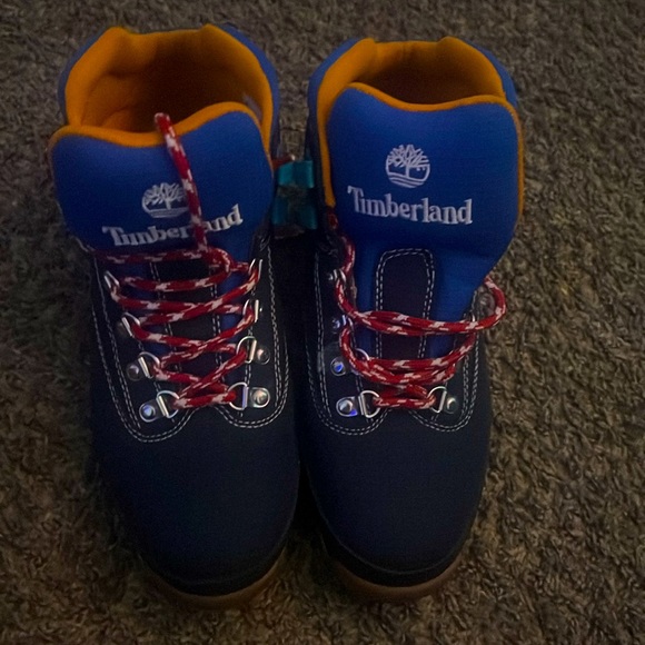 There like brand new only wear them once